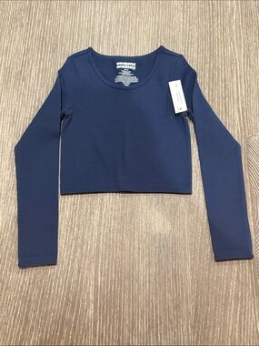 NWT Size Medium 7-8 weekend academy Navy Ribbed Long-Sleeve Crop Top